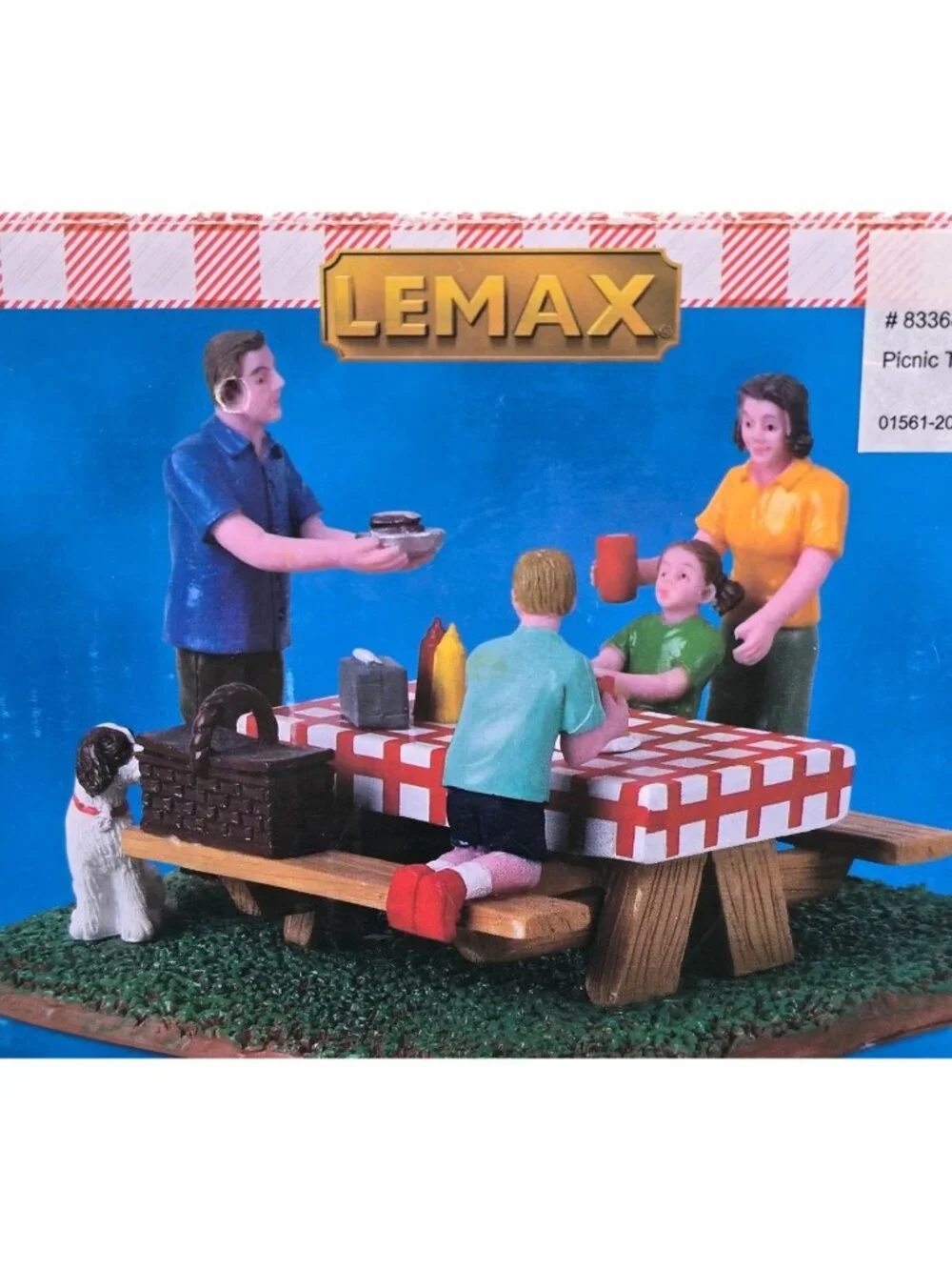 2018 Lemax Family Picnic Table Figurine Scene With Dog & Accessories Vintage